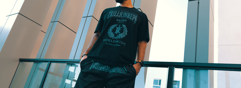[University] Graphic T-Shirt