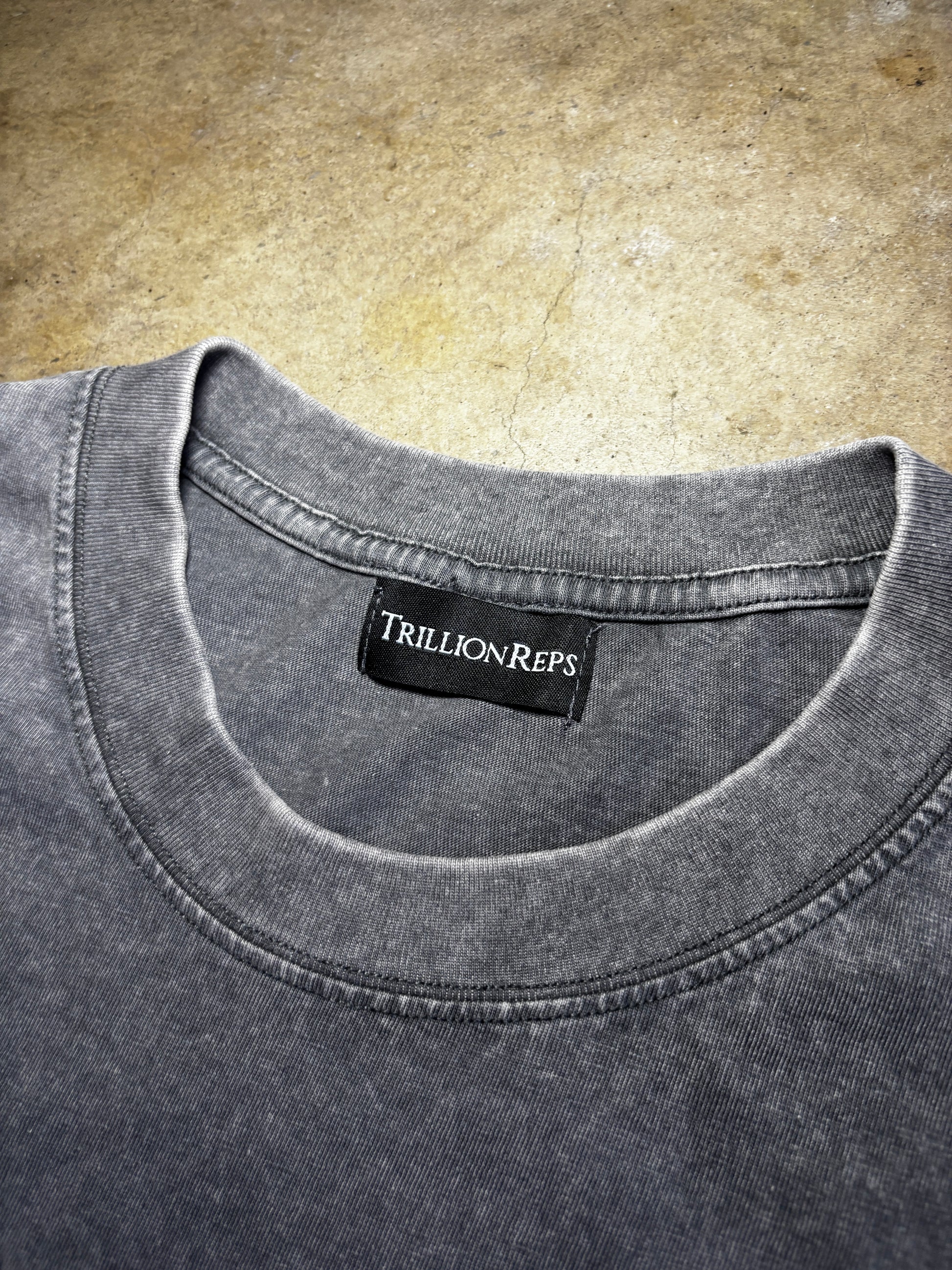 [Blossom] Graphic T-Shirt