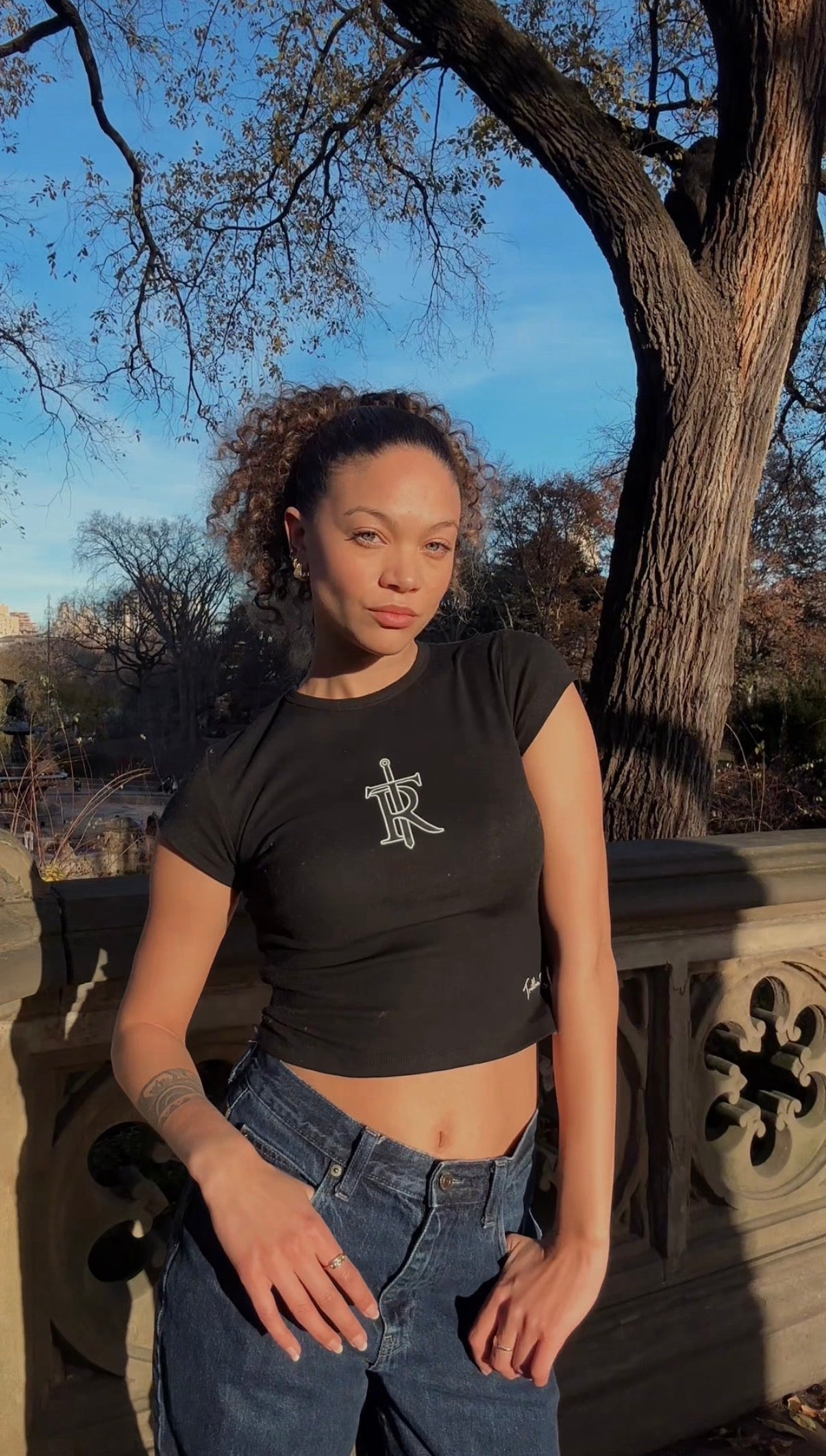 [Muse] Women's Cropped Baby Tee